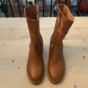 Seychelles Far Fetched Boots Size 40